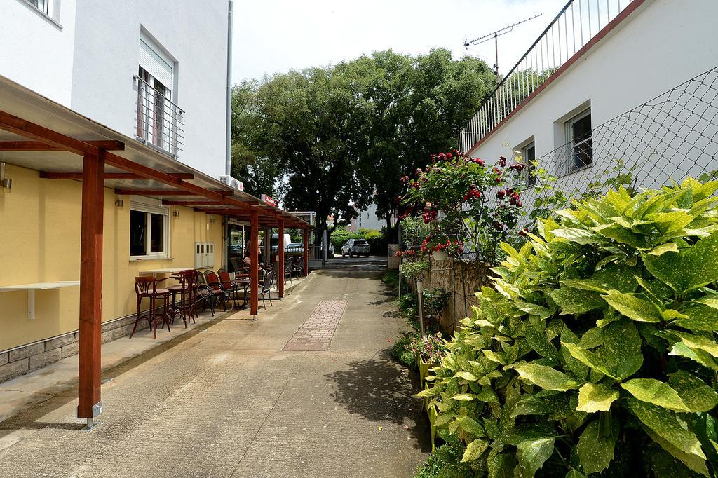 Apartments Lili Family Zadar Exterior foto